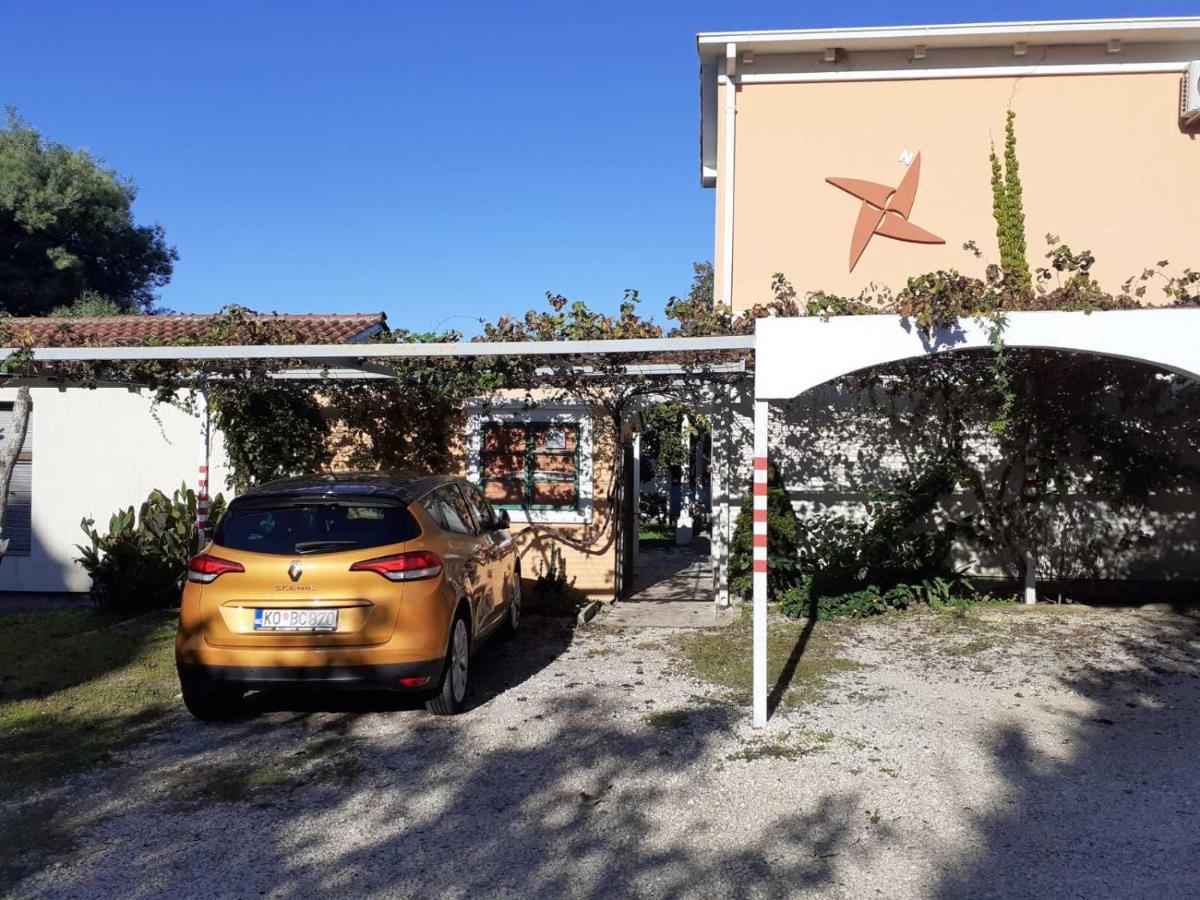 Apartments Rolovina Tivat Exterior photo