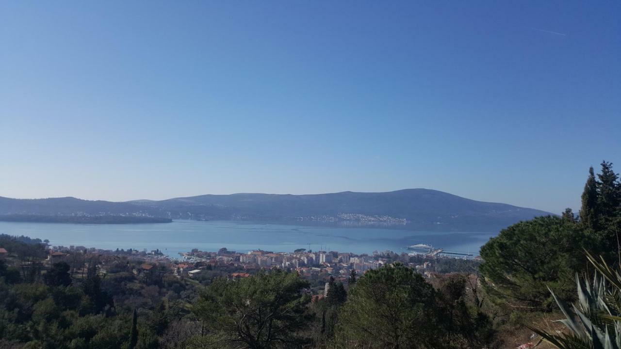 Apartments Rolovina Tivat Exterior photo